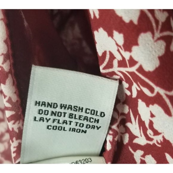 Willow Women's Sz. M Kathleen Floral Halter Built In Shorts Dress In Berry NWT - Picture 10 of 10